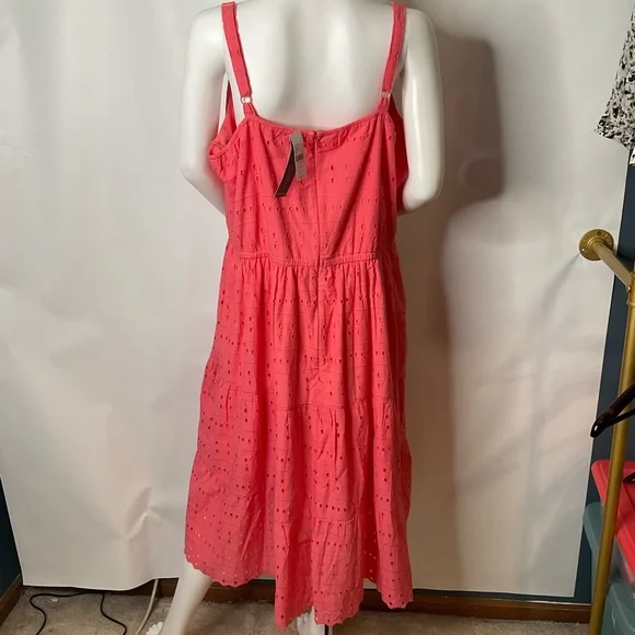 Lane Bryant NWT’s Red Eyelet Lace Midi Dress Knot Straps & Full Back Zip Size 22 - Picture 13 of 16